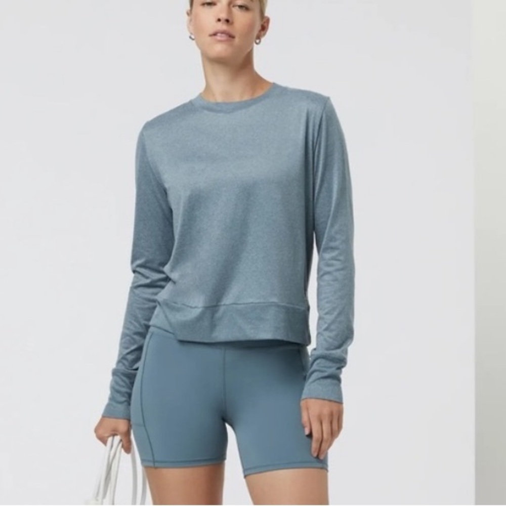 Vuori daydream crew top